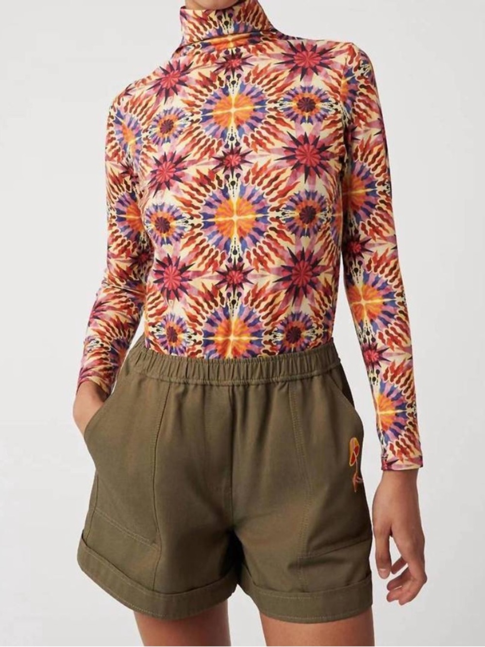 CHUFY Gypsy Turtleneck Top in Fractal Red Size XS